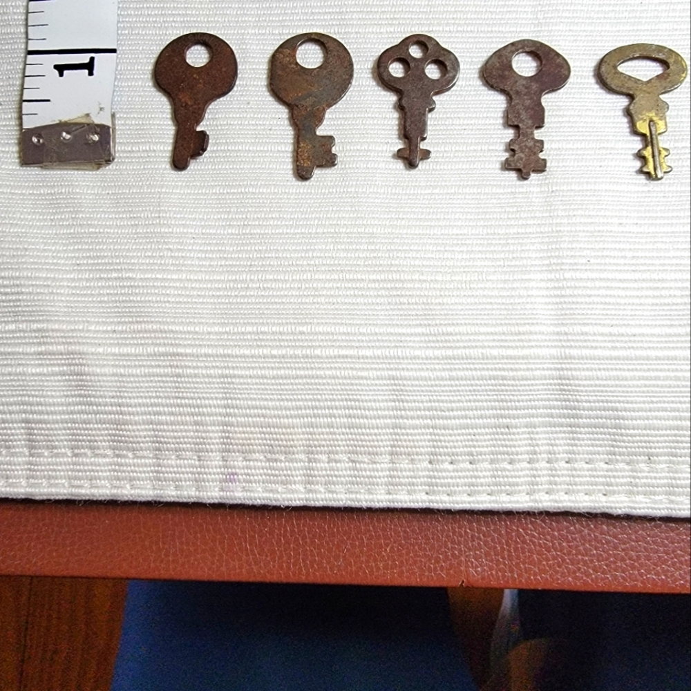 Antique Scandinavian Bit Keys (14)